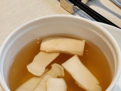顶汤炖云南鲜松茸-逸道(益丰·外滩源店)