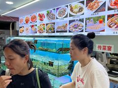 -覃记海鲜美食餐厅