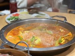 -野山舂·贵州现舂酸汤牛肉(鸿通城店)