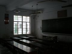 -周口市第四初级中学