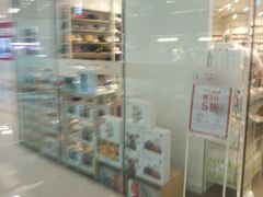 -名创优品(广州萝岗万达广场店)