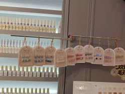 -爱空间美睫健康美甲