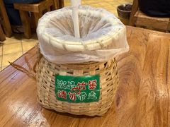 -云阿蛮云南生烫牛肉米线(奉贤路店)