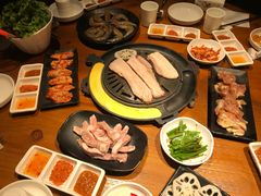 -仨仨米炭火烤肉