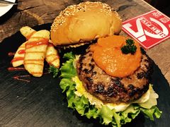 -HIGH FIVE哈福手工汉堡(桂林路店)