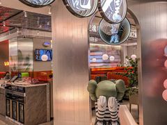 -黄记煌三汁焖锅(新佳丽江汉路店)