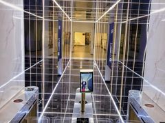 -岩顶健身(玄武店)