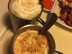 -新大咀港式茶餐厅(宝山万达店)