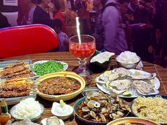 -蚝堡海鲜·威海菜·海肠捞饭·烧烤·亚洲吃蚝公司(幸福门店)