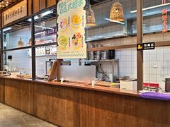 -丽丽三鲜螺蛳粉(田林路店)