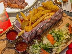-ins森林童话餐厅coffee&bistro