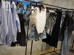 -URBAN REVIVO(上海中庚漫游城店)