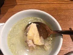 -云海肴·汽锅鸡·云南菜(天山百盛优客店)