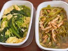 -渝信川菜 · 川味家常菜(财富购物中心店)