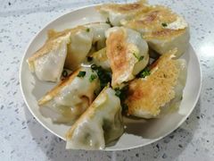 -三好食堂(煎饺·馄饨·肉饼米线·盛世广场店)