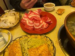 -洞庭洲·防空洞火锅·烧烤·铜锅涮肉(新百广场店)