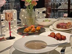 -MONICH牛排融合餐厅(和义大道购物中心店)