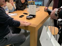 -Apple零售店(中街大悦城店)