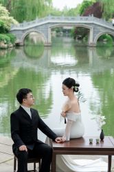 -都市丽人婚纱摄影