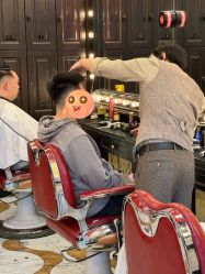 -东方先生国潮男士理发馆
