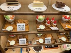 -猫的天空之城概念书店(杭州南宋御街店)