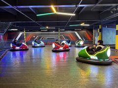 -极限PLAY运动娱乐新世界·团建派对表演休闲馆·室内高空游乐园