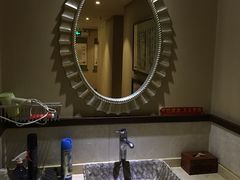 -莱蔻·圣灸堂·推拿艾灸(天山店)