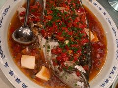 红烧千岛湖有机鱼头-怡和春天大酒楼(柳芳店)