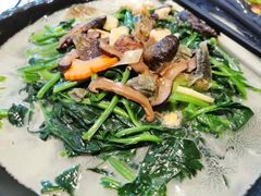 上汤菠菜-匠心牛公馆·潮汕牛肉海鲜火锅(索菲特店)