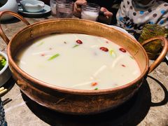 -三人行骨头王火锅(长寿店)