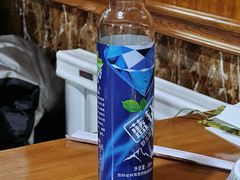 -果松木炭酸菜铜火锅·外婆参鸡汤