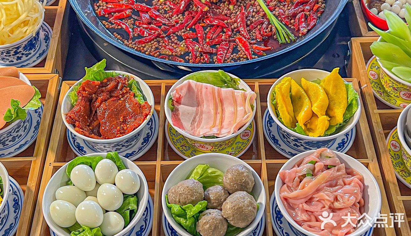 重庆zui相因的火锅‼️毛肚鸭肠不到4r[流泪]