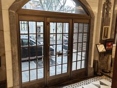 -东湖宾馆金玫瑰酒吧