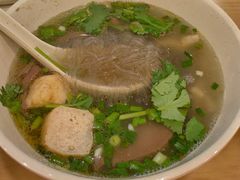 -佬钱湾仔(衣裳街店)