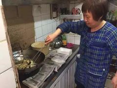 -阿姨小肉摊(同济西苑店)