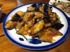 风味茄子-华盛园卷子王农家菜水库鱼