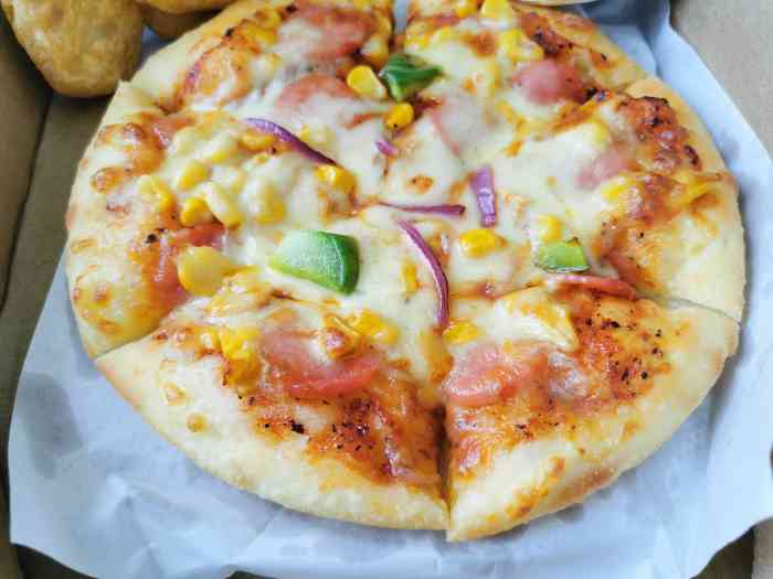 七号汉堡披萨-"周末吃两顿饭,就定了他家的外卖,一共6份.