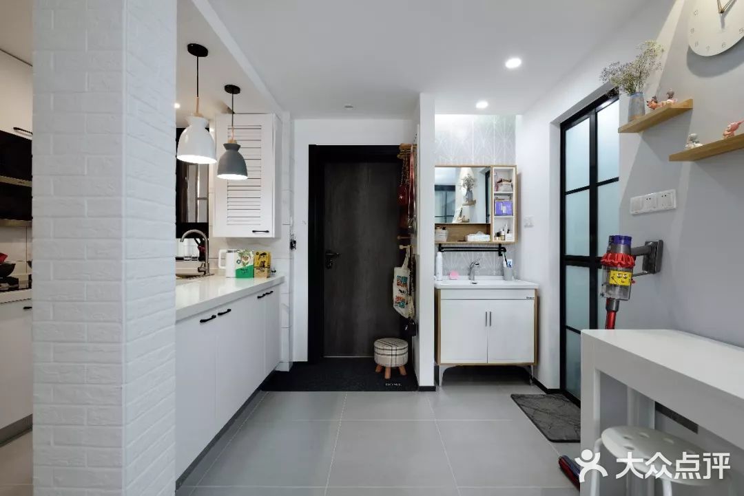 32㎡小户型，装修后面积多出一倍，清爽简约，谁住谁爱！