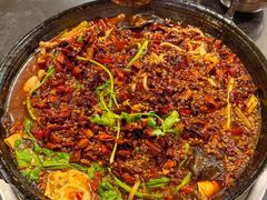 -鸿顺老铁锅美蛙鱼府(解放碑店)