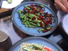 -爱啤精酿·民谣酒馆(滨江店)