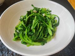 -鱼鲜饭香·招牌汽锅剁椒鱼头王