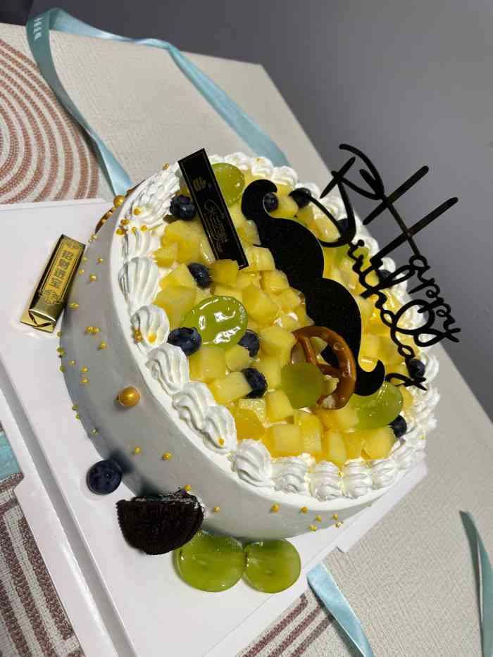 米兰西饼生日蛋糕(哈尔滨店)-"实体店面就在世茂大道那面,方圆五公里