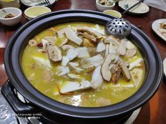 -菌之家·专业纯野生菌火锅·特色炒菌
