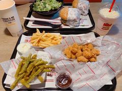 -The Habit Burger Grill 哈比特汉堡(复兴soho店)