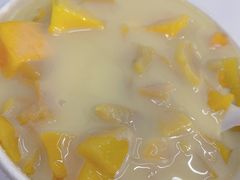 红豆芒桃冰-美肴冰品·汉堡·牛腩饭(总店)