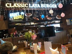 -拉亚汉堡经典餐厅(商城路店)