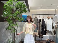 -王府井奥莱棋盘山小镇