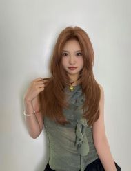 -镁连社·美联社