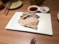 手抓羊肉半斤-贯贯吉·清真餐厅(浙江中路店)