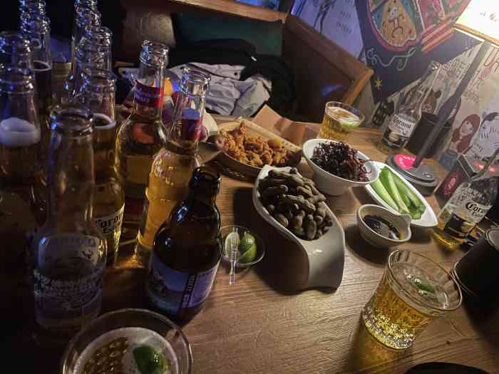 胡桃里音乐酒馆(老报馆店)-"今天和朋友一起来到来老报馆胡桃里喝酒